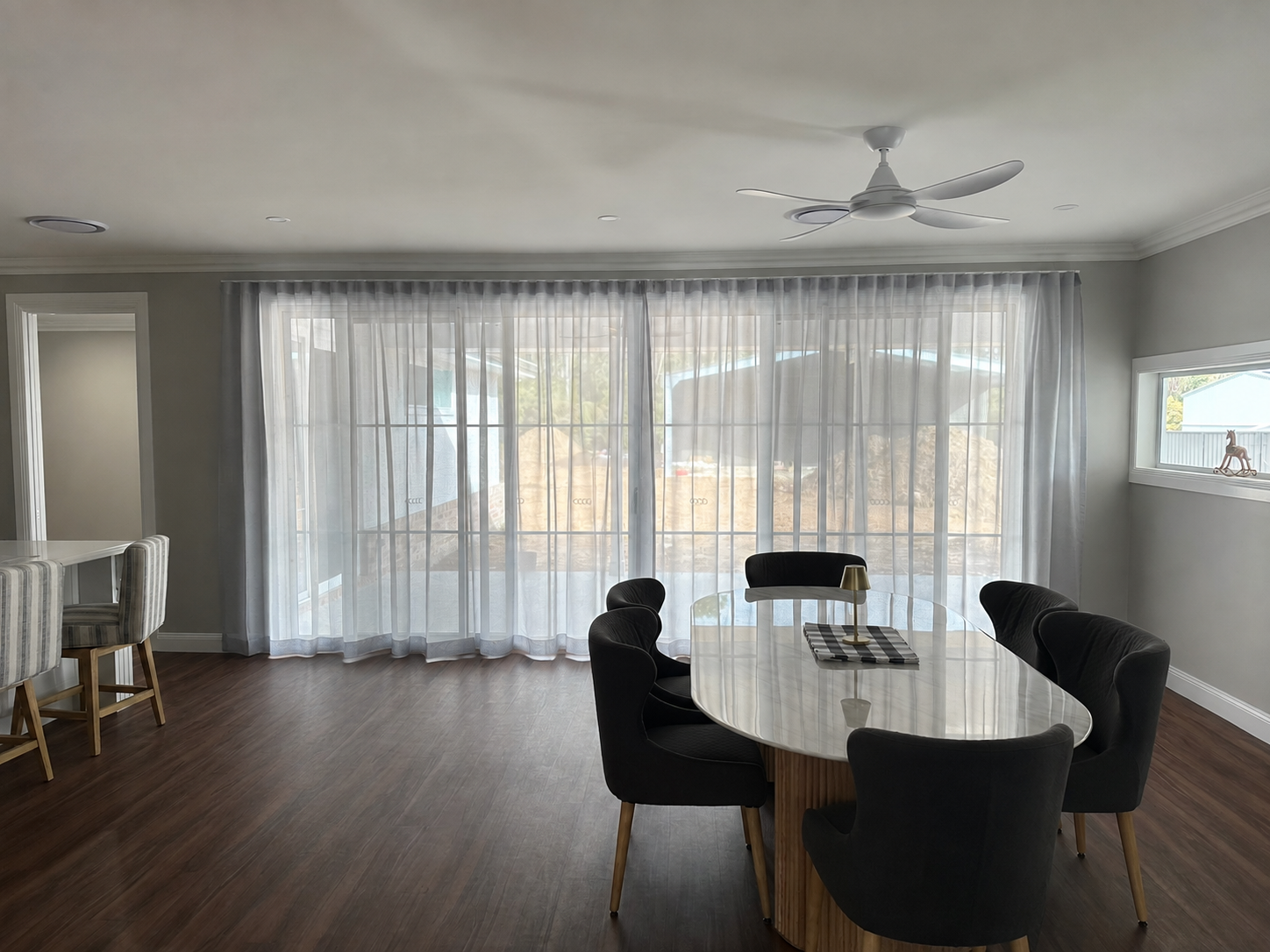 Curtains & Luxx Shades